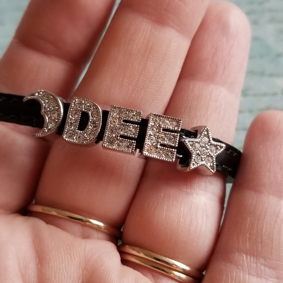 Dee name bracelet moon star silver tone black strap buckle - Picture 5 of 15